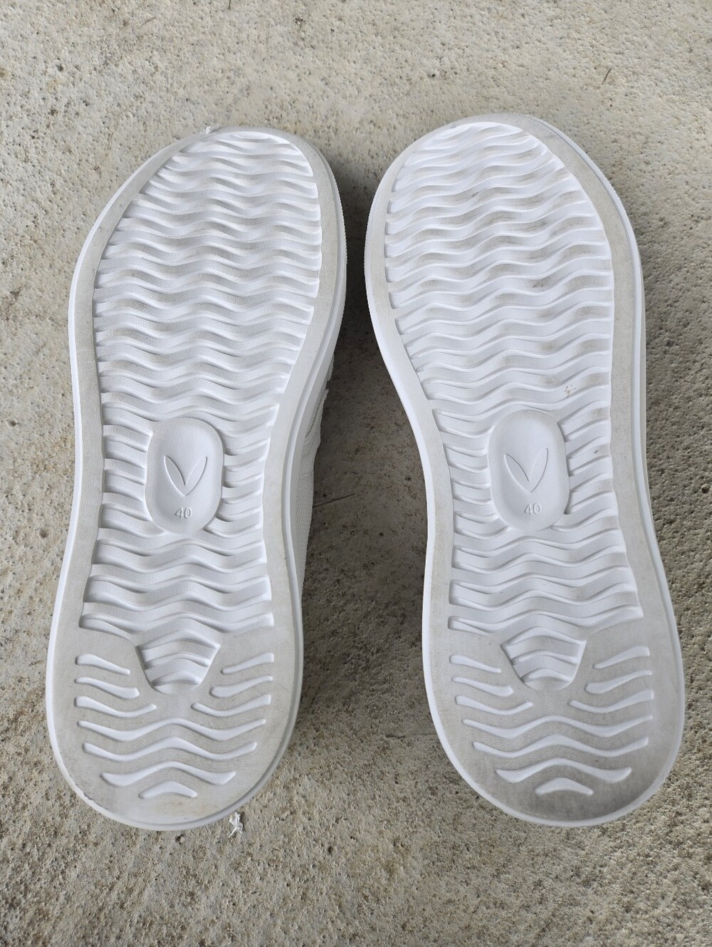 VIVAIA White Knit Slip-On Loafers Excellente Conditions - Picture 7 of 8